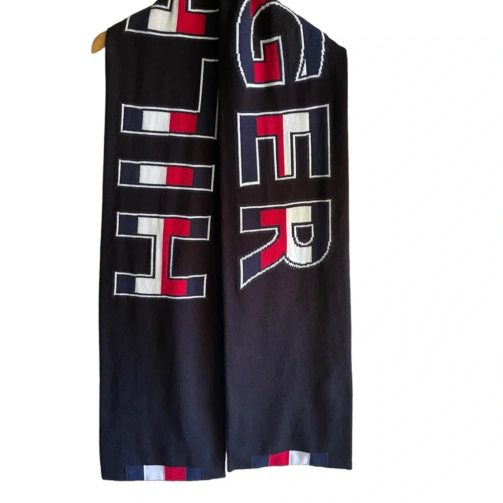 Tommy Hillfager Large Spell-out Collegiate Sweater Scarf. Black w/ RW&B. 76